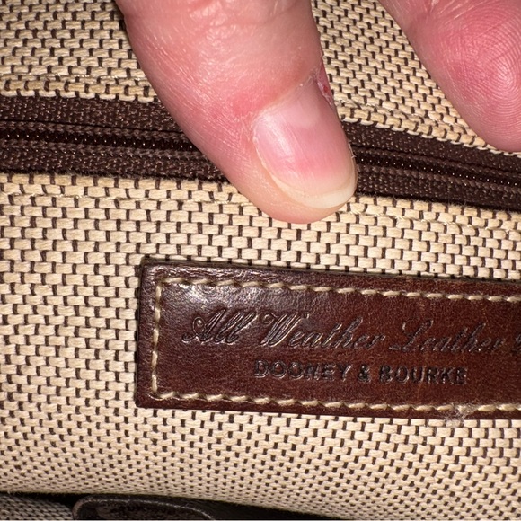 EUC Dooney & Bourke All Weather Leather Dark Brown Satchel Silver Hardware - Picture 12 of 13